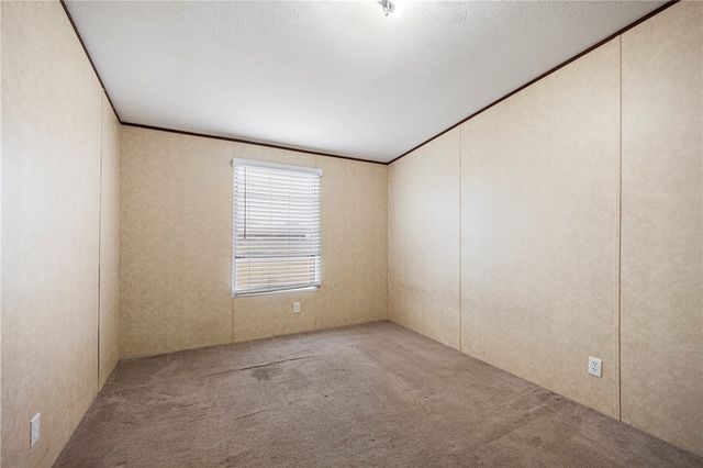 1909 Morenita Dr, Sinton, TX 78387