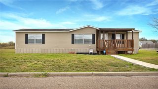 1909 Morenita Dr, Sinton, TX 78387