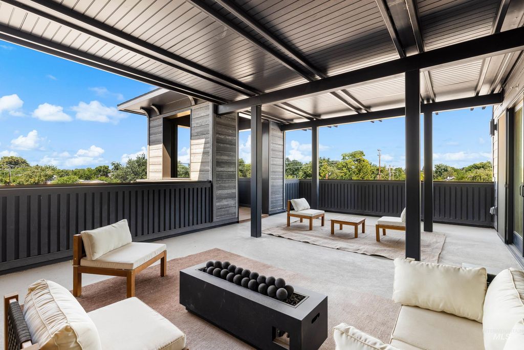 55 E State St 302, Eagle, ID 83616