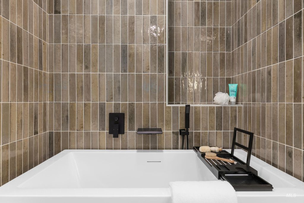 55 E State St 302, Eagle, ID 83616 photo 28