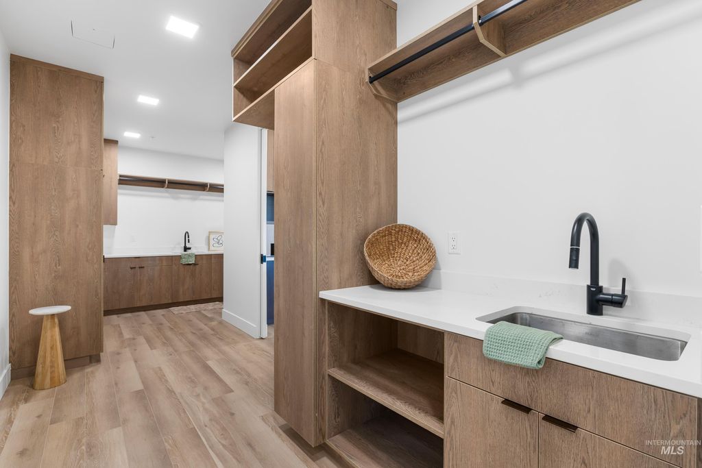 55 E State St 302, Eagle, ID 83616 photo 32