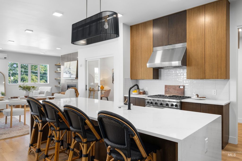 55 E State St 302, Eagle, ID 83616 photo 7