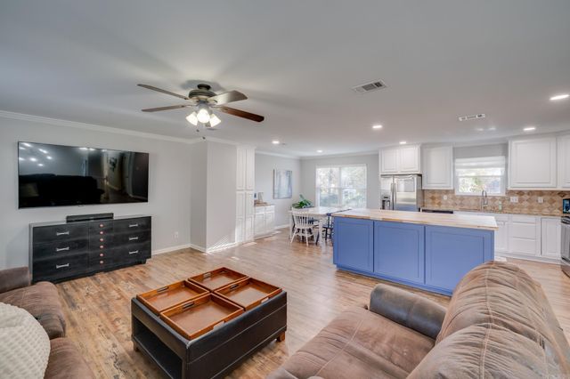 1504 War Eagle Drive, North Little Rock, AR 72116