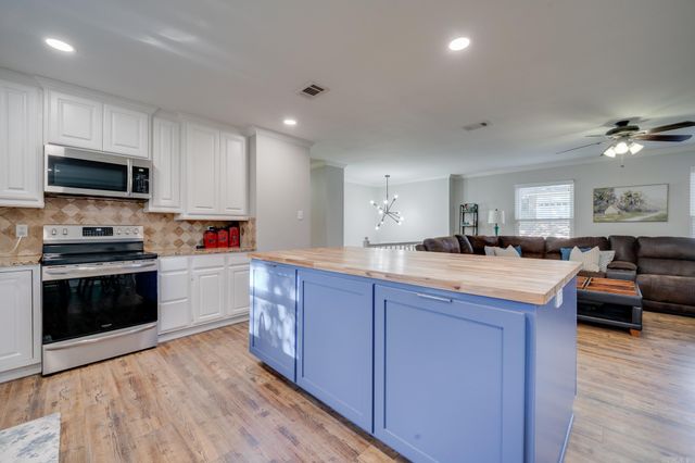 1504 War Eagle Drive, North Little Rock, AR 72116