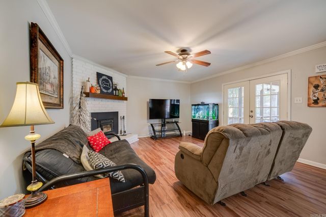 1504 War Eagle Drive, North Little Rock, AR 72116