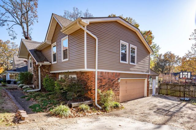 1504 War Eagle Drive, North Little Rock, AR 72116