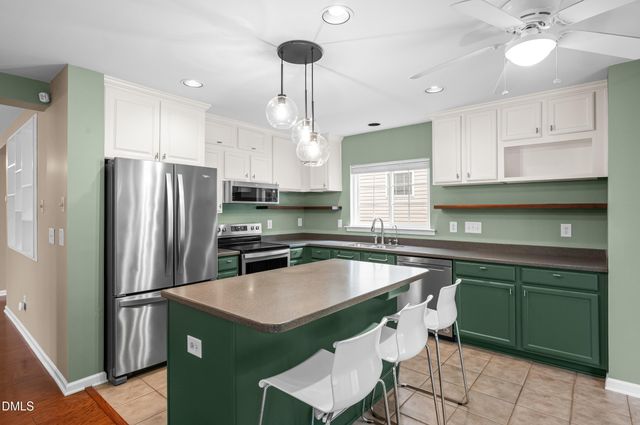 4000 Remington Oaks Circle, Cary, NC 27519
