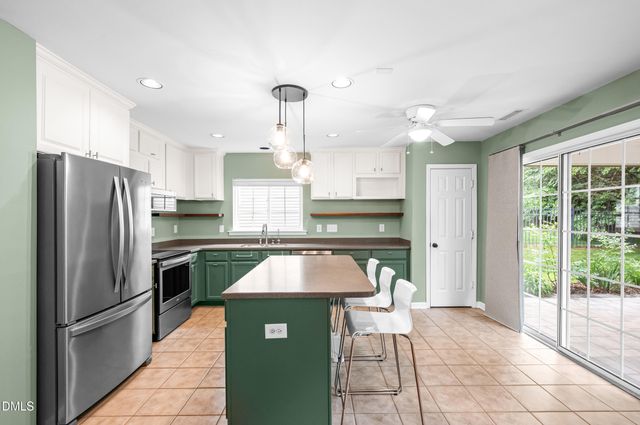 4000 Remington Oaks Circle, Cary, NC 27519