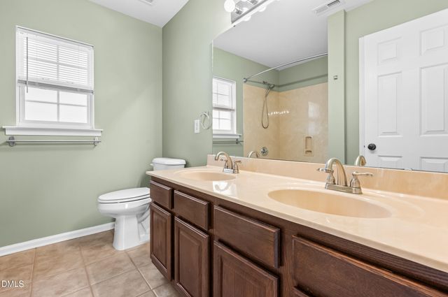 4000 Remington Oaks Circle, Cary, NC 27519