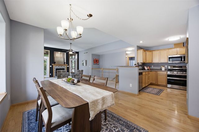 118 Broadmoor Lane, Iowa City, IA 52245