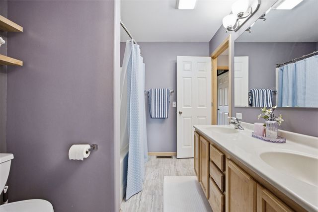 118 Broadmoor Lane, Iowa City, IA 52245