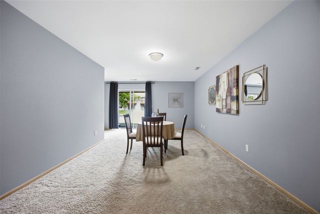 118 Broadmoor Lane, Iowa City, IA 52245