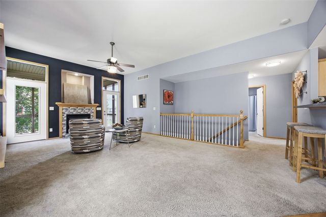 118 Broadmoor Lane, Iowa City, IA 52245