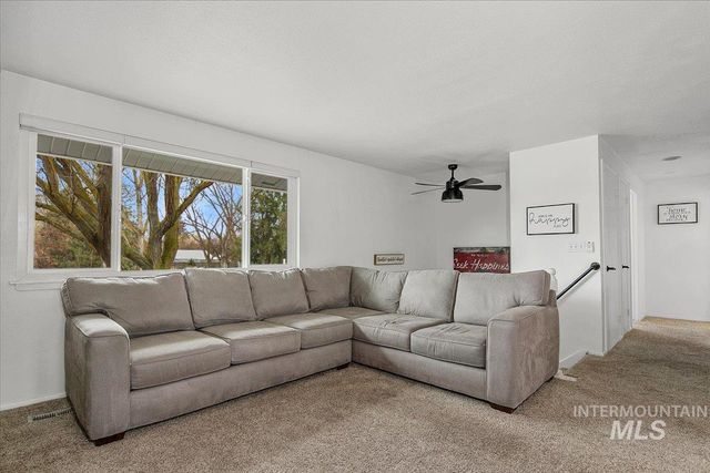 1184 Downing Dr, Eagle, ID 83616