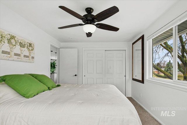 1184 Downing Dr, Eagle, ID 83616