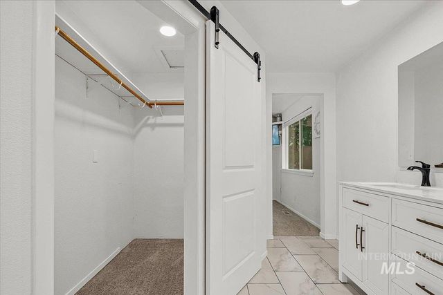 1184 Downing Dr, Eagle, ID 83616