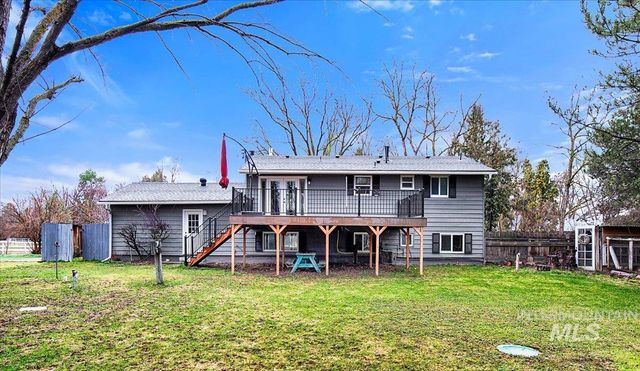 1184 Downing Dr, Eagle, ID 83616