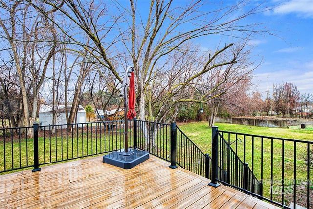 1184 Downing Dr, Eagle, ID 83616