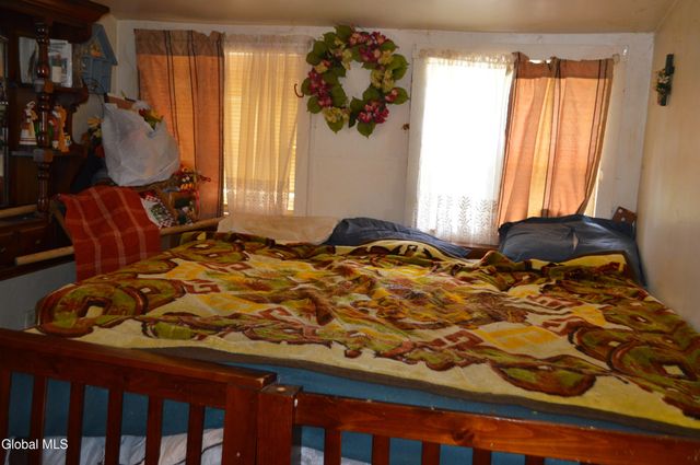 834 County Hwy 110, Broadalbin, NY 12025