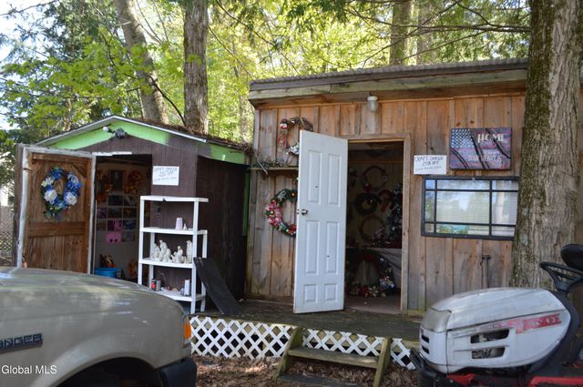 834 County Hwy 110, Broadalbin, NY 12025