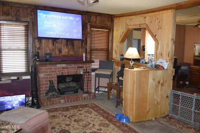 834 County Hwy 110, Broadalbin, NY 12025