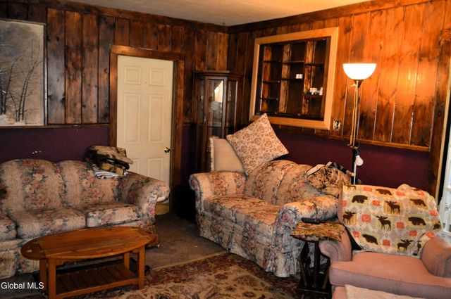 834 County Hwy 110, Broadalbin, NY 12025