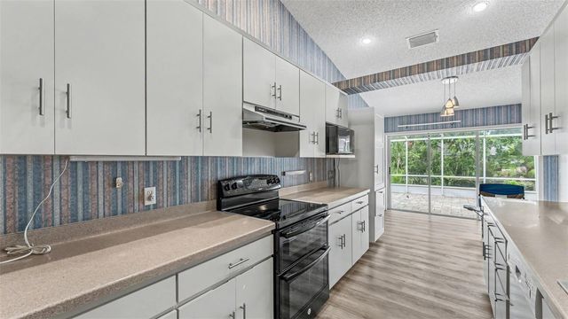 549 PENINSULAR DRIVE, Lakeland, FL 33813