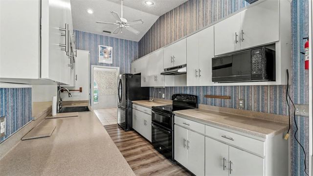 549 PENINSULAR DRIVE, Lakeland, FL 33813
