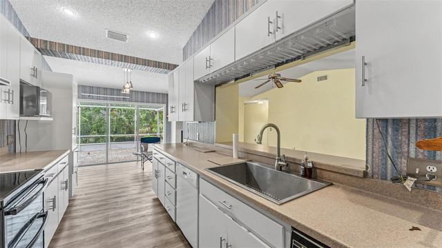 549 PENINSULAR DRIVE, Lakeland, FL 33813