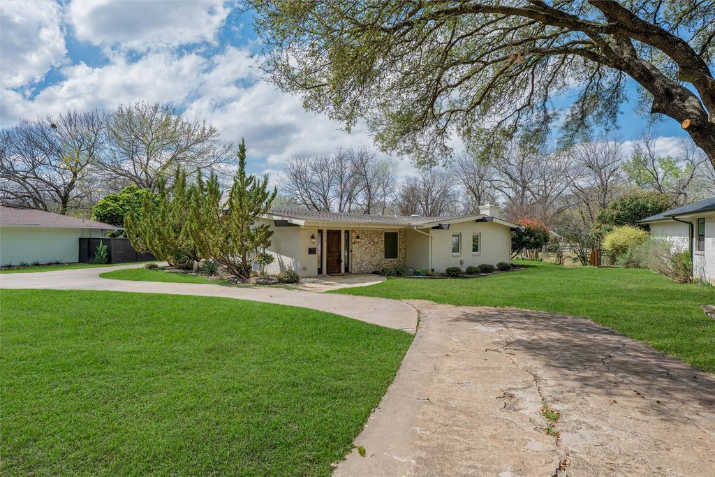 713 Finch Avenue, Mckinney, TX 75069