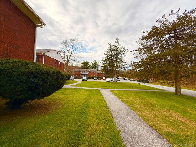 5 Wildwood Drive 9A, Wappingers Falls, NY 12590