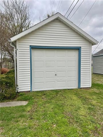 236 Pocahontas PL, Hampton, VA 23661
