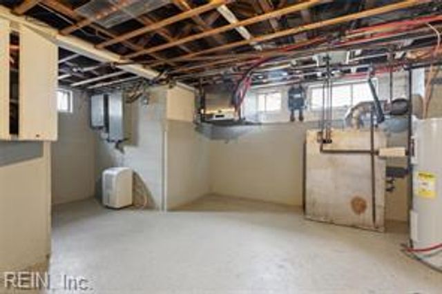 236 Pocahontas PL, Hampton, VA 23661