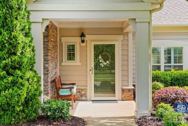 159 Brawley Point Circle, Mooresville, NC 28117