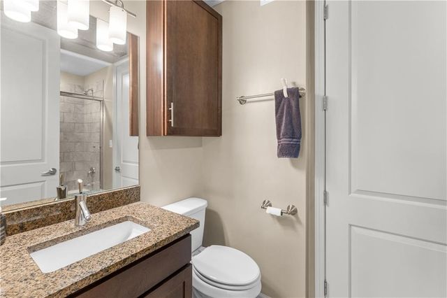 2940 Baltimore Avenue 1201, Kansas City, MO 64108