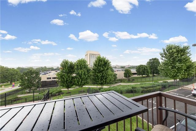 2940 Baltimore Avenue 1201, Kansas City, MO 64108