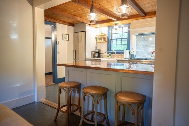 1825 Main St, Barnstable, MA 02668