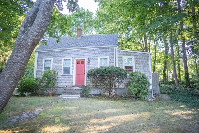 1825 Main St, Barnstable, MA 02668