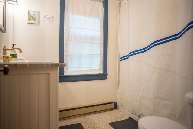 1825 Main St, Barnstable, MA 02668