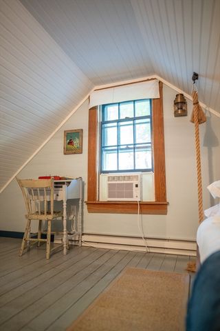 1825 Main St, Barnstable, MA 02668