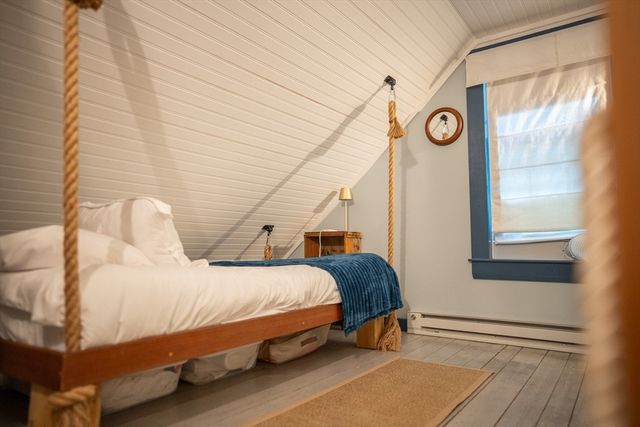 1825 Main St, Barnstable, MA 02668