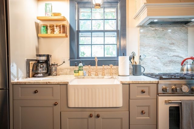 1825 Main St, Barnstable, MA 02668