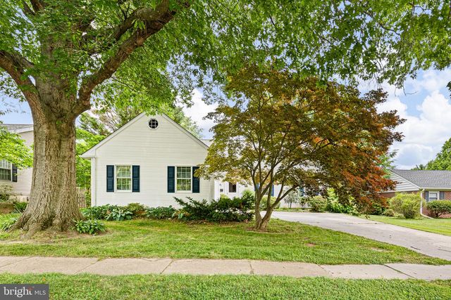 52 SUNSET RD, Newark, DE 19711