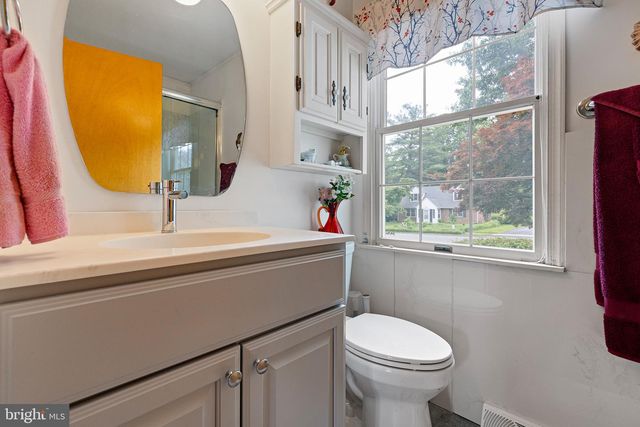 52 SUNSET RD, Newark, DE 19711