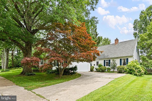 52 SUNSET RD, Newark, DE 19711