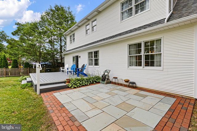 52 SUNSET RD, Newark, DE 19711