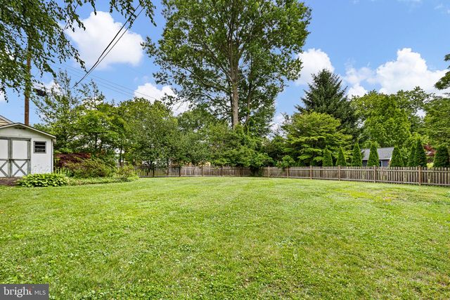 52 SUNSET RD, Newark, DE 19711