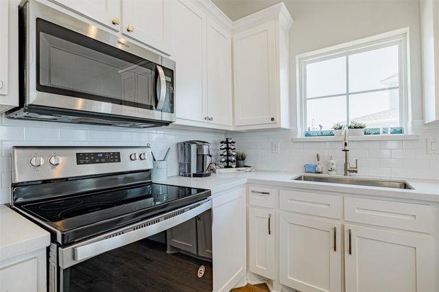 25011 San Simeon Court, Galveston, TX 77554