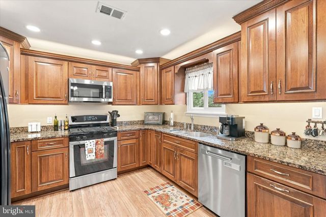 747 CLUBHOUSE DR, Forked River, NJ 08731