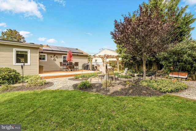 747 CLUBHOUSE DR, Forked River, NJ 08731
